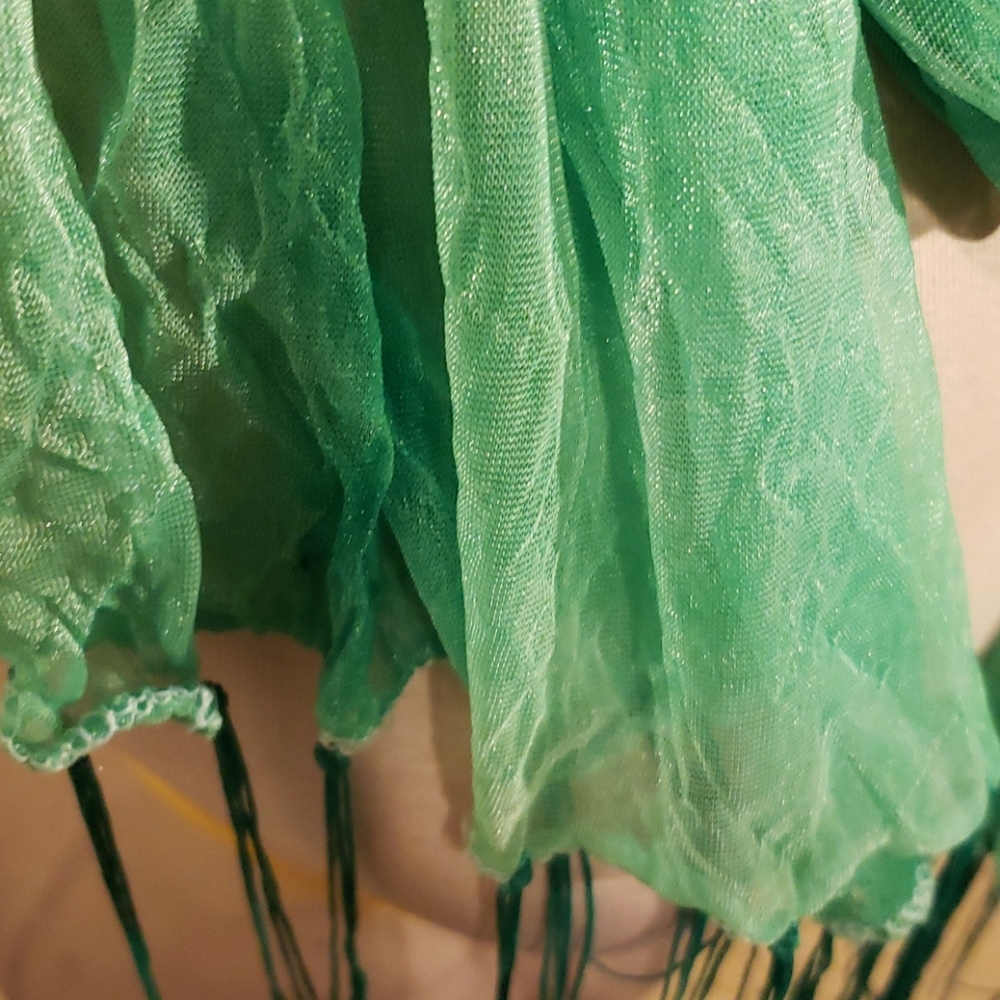 SCARF & CLOVES - Picture 3 of 9